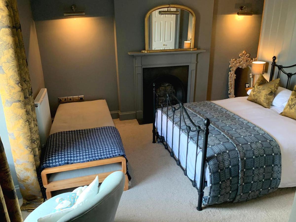 라파른 Dylan Thomas Sea View B&B 외부 사진