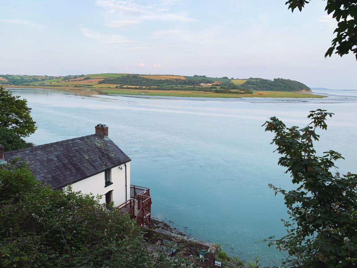 라파른 Dylan Thomas Sea View B&B 외부 사진