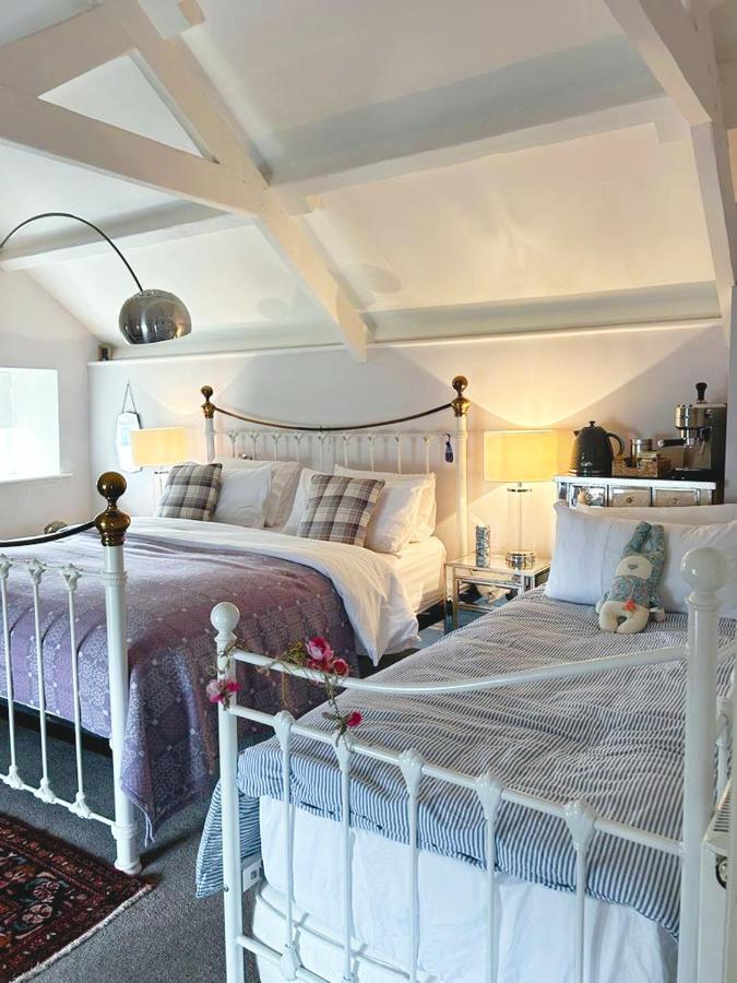 라파른 Dylan Thomas Sea View B&B 외부 사진